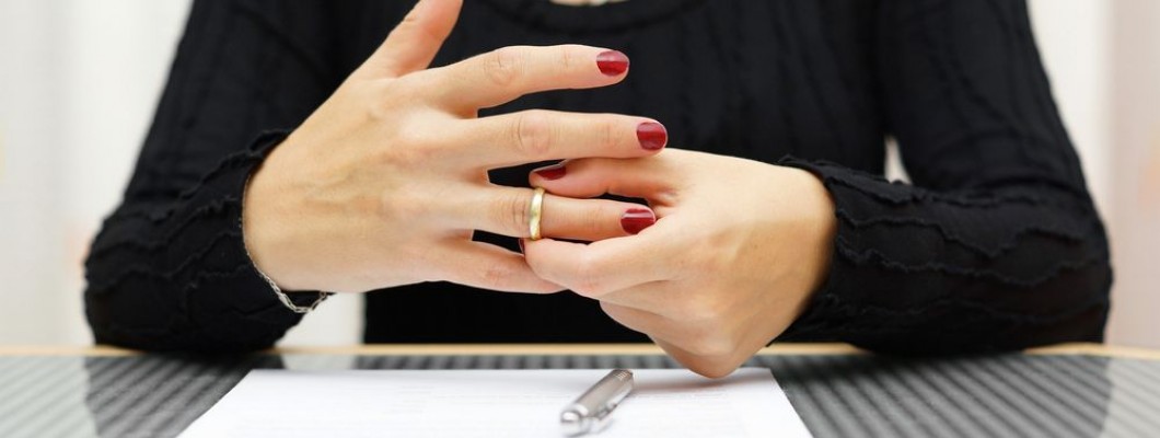 Anillo de divorcio: qué es, qué simboliza y cómo elegir el tuyo