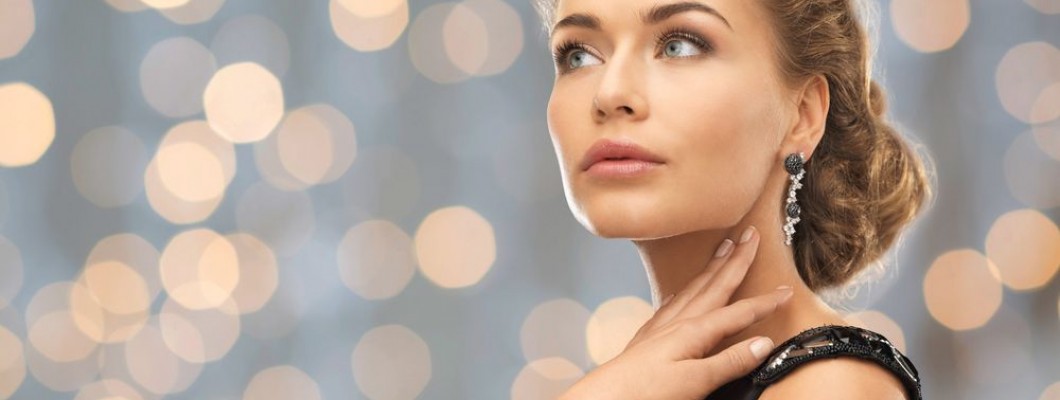 El arte de combinar joyas: tips para crear looks elegantes