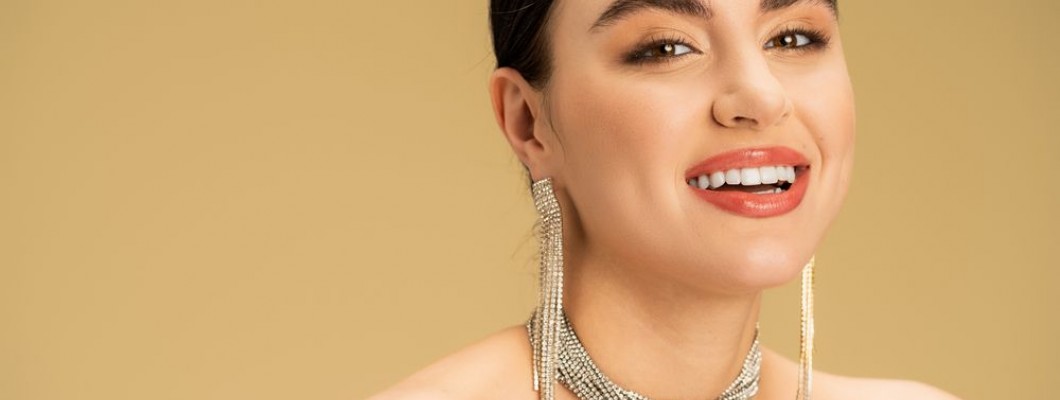 Cómo combinar joyas artesanales con tu estilo diario: tips de moda