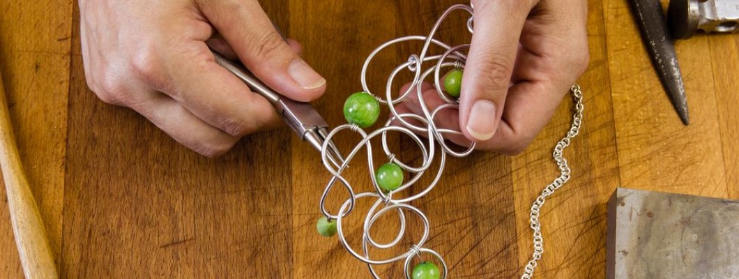 Por qué las joyas artesanales son únicas y especiales Por qué las joyas artesanales son únicas y especiales