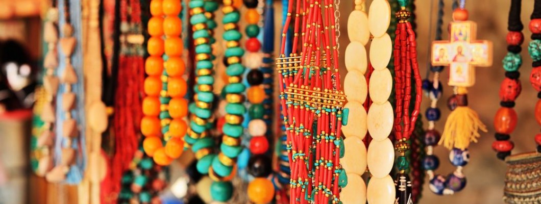 Cómo organizar collares y pendientes